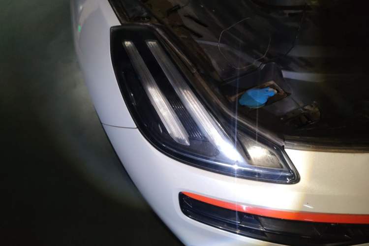 Used Lynk & Co 06 2020 1.5T YAO Halo Right Front Headlight