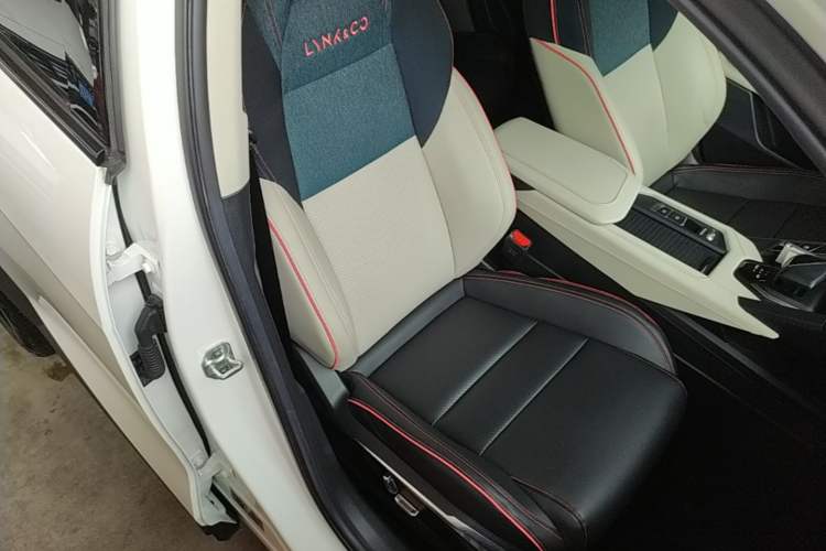 Used Lynk & Co 06 2020 1.5T YAO Halo Right Front Seat