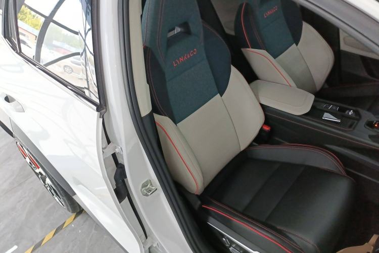 Used Lynk & Co 06 2020 1.5T YAO Halo Right Front Seat