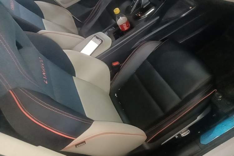 Used Lynk & Co 06 2020 1.5T YAO Halo Right Front Seat