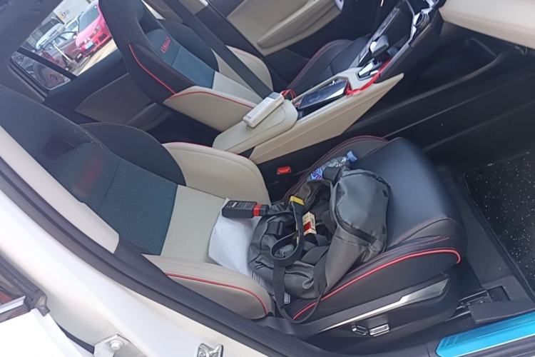 Used Lynk & Co 06 2020 1.5T YAO Halo Right Front Seat