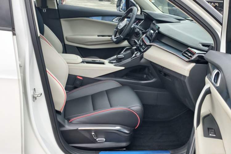 Used Lynk & Co 06 2020 1.5T YAO Halo Right Front Seat