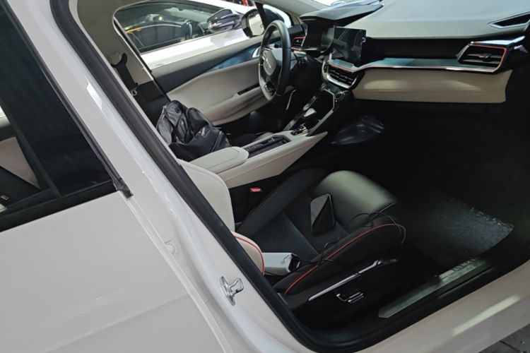 Used Lynk & Co 06 2020 1.5T YAO Halo Right Front Seat