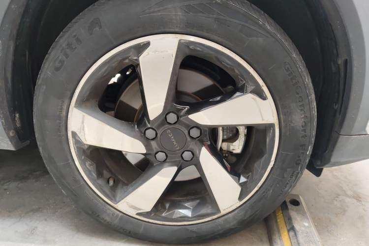 Used Lynk & Co 06 2020 1.5T JinPro model Right Front Wheel Hub
