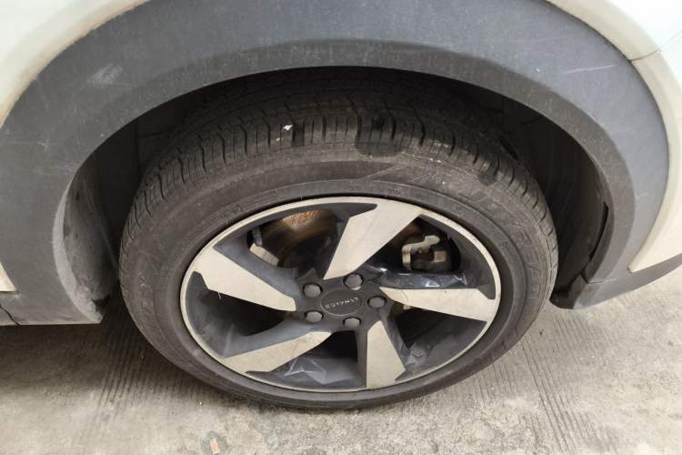 Used Lynk & Co 06 2020 1.5T JinPro model Right Front Wheel Hub