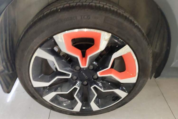 Used Lynk & Co 06 2020 1.5T YAO Halo Right Rear Wheel Hub