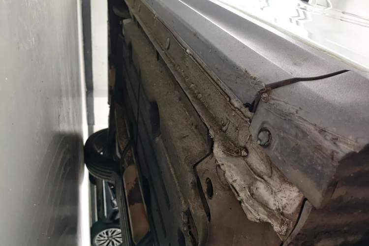Used Lynk & Co 06 2020 1.5T YAO Halo Right Side Sill