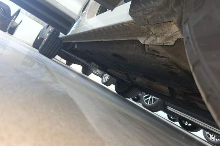 Used Lynk & Co 06 2020 1.5T YAO Halo Right Side Sill