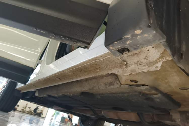 Used Lynk & Co 06 2020 1.5T YAO Halo Right Side Sill