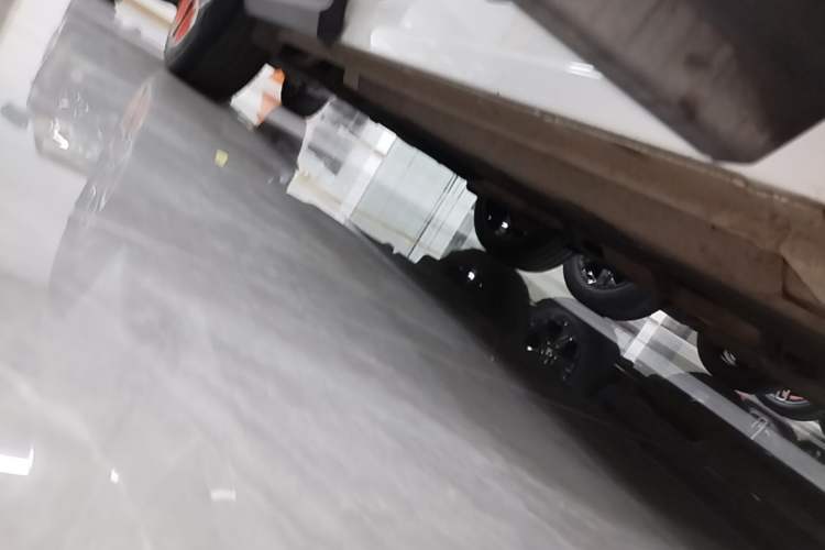 Used Lynk & Co 06 2020 1.5T YAO Halo Right Side Sill