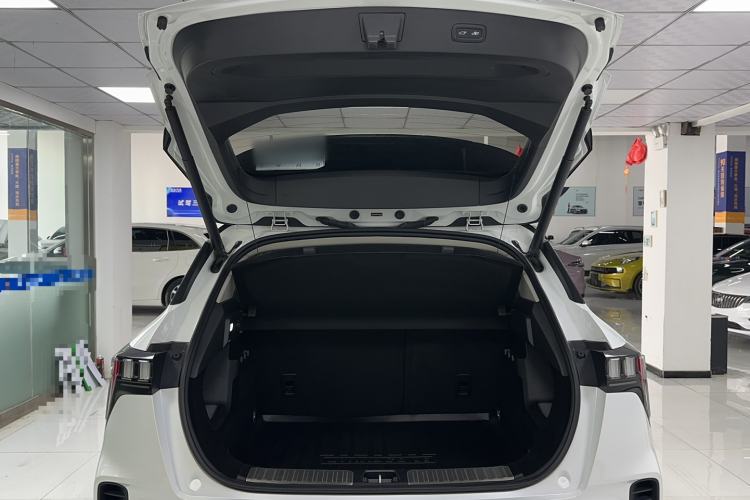 Used Lynk & Co 06 2020 1.5T YAO Halo Trunk