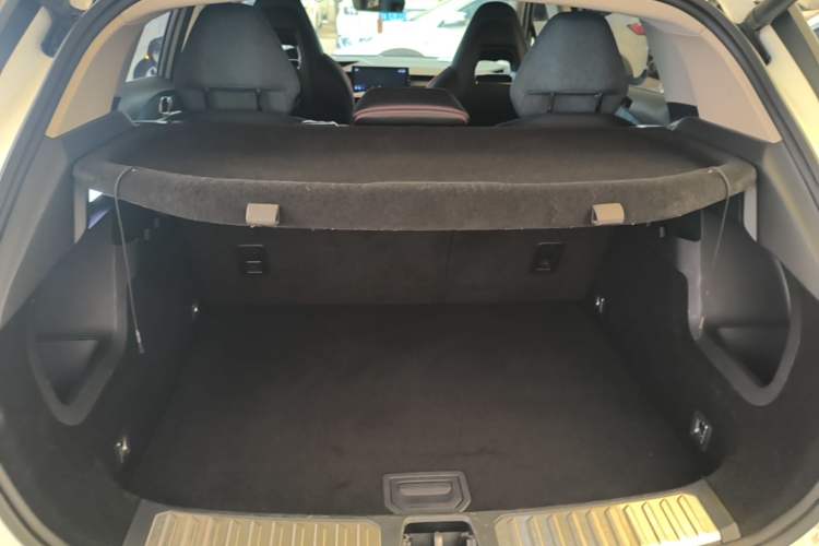 Used Lynk & Co 06 2020 1.5T YAO Halo Trunk