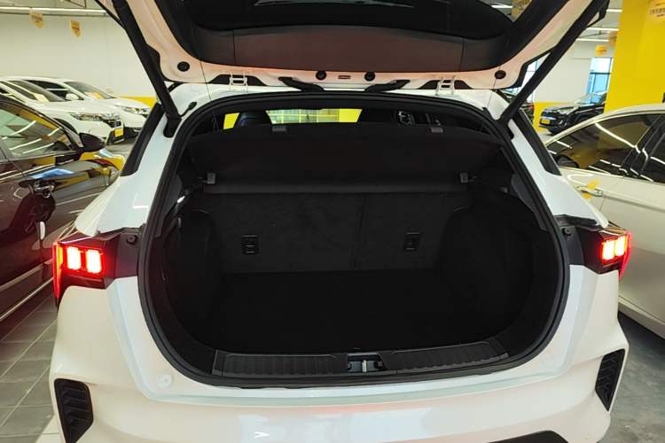 Used Lynk & Co 06 2020 1.5T JinPro model Trunk