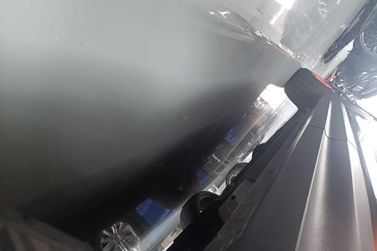 Used Lynk & Co 06 2021 1.5T Shero Pink Special Edition Left Side Sill
