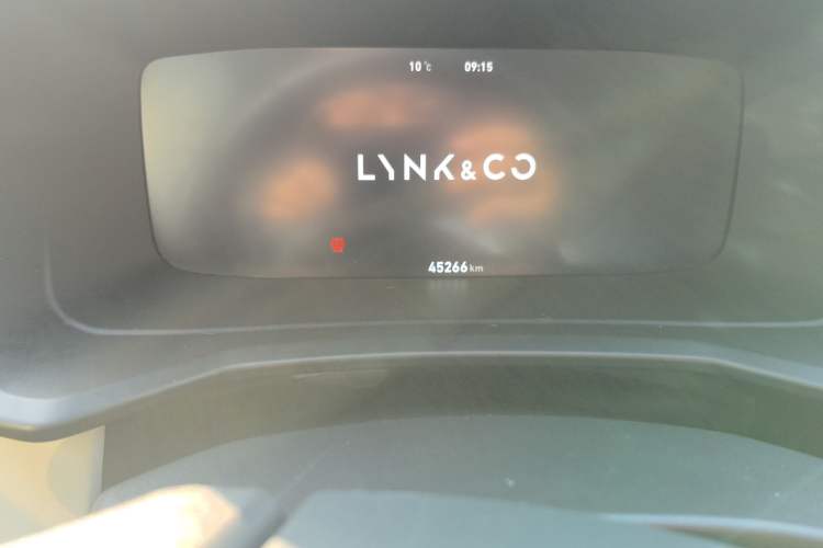 Used Lynk & Co 06 2021 1.5T Shero Pink Special Edition Odometer Close Up