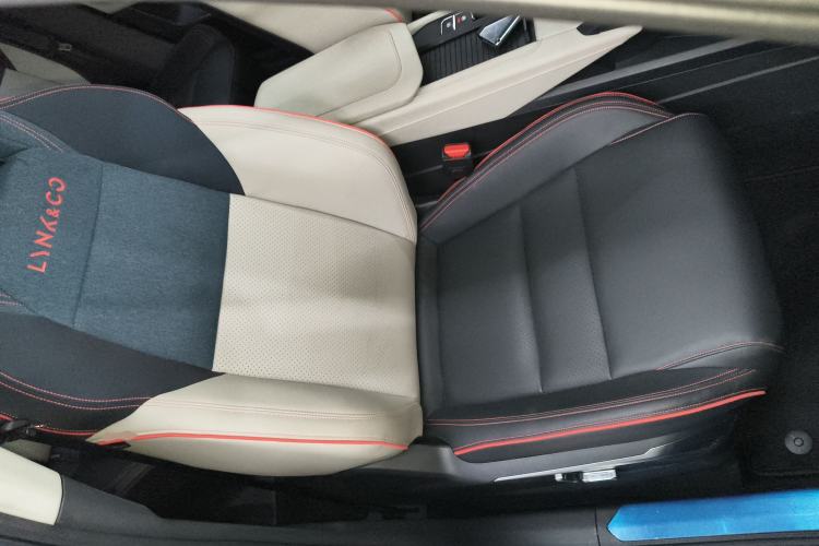 Used Lynk & Co 06 2021 1.5T Shero Pink Special Edition Right Front Seat