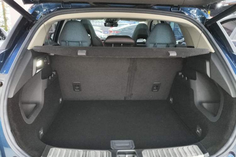 Used Lynk & Co 06 2021 1.5T Shero Pink Special Edition Trunk