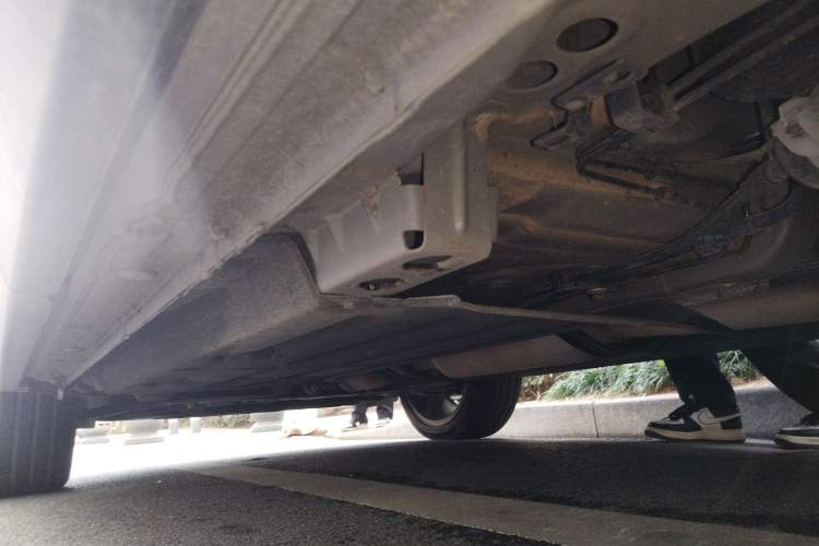 Used Lynk & Co 06 2021 1.5T Shero Pink Special Edition Chassis Rear Left