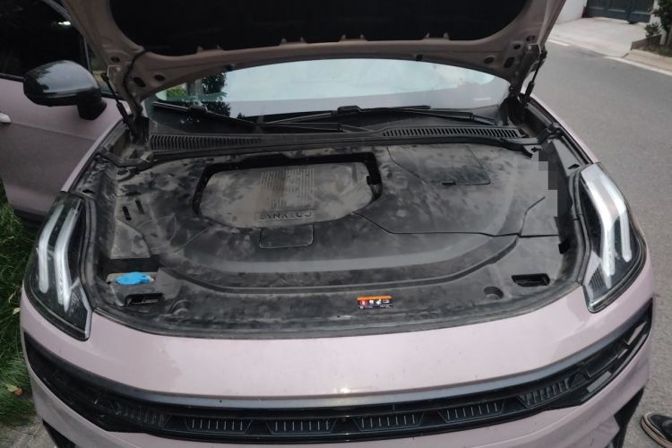 Used Lynk & Co 06 2021 1.5T Shero Pink Special Edition Engine Bay