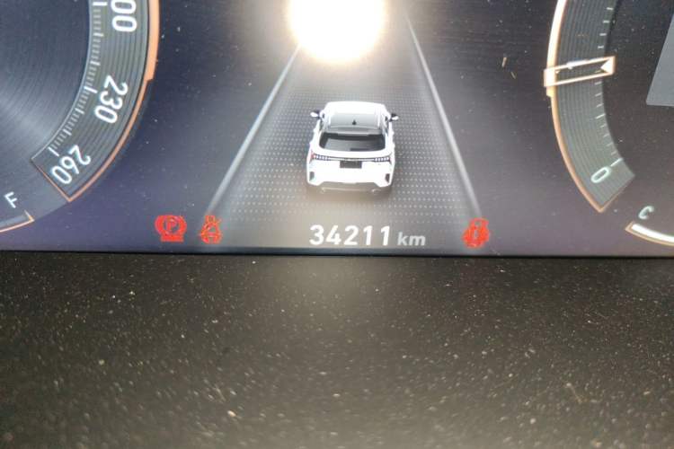Used Lynk & Co 06 2021 1.5T Shero Pink Special Edition Odometer Close Up