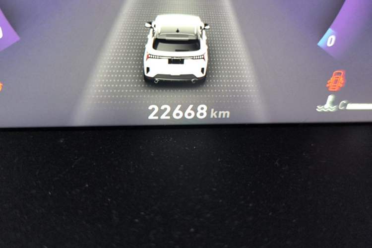 Used Lynk & Co 06 2021 1.5T Shero Pink Special Edition Odometer Close Up