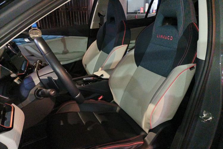 Used Lynk & Co 06 2021 1.5T Shero Pink Special Edition Left Front Seat