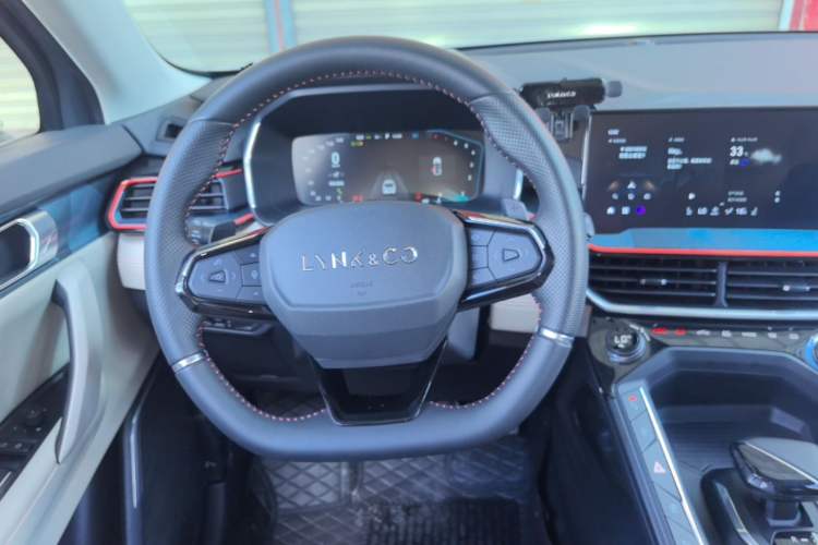 Used Lynk & Co 06 2021 1.5T Shero Pink Special Edition Steering Wheel