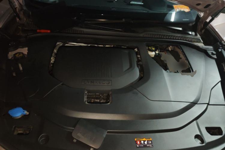 Used Lynk & Co 06 2021 1.5T Shero Pink Special Edition Engine Bay