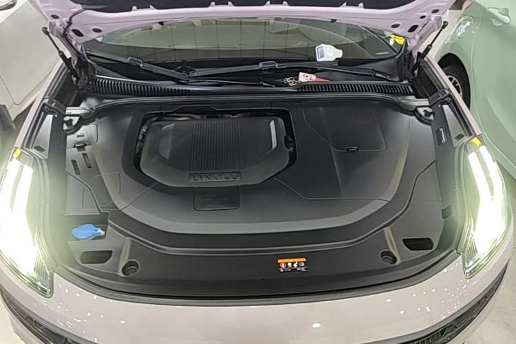 Used Lynk & Co 06 2021 1.5T Shero Pink Special Edition Engine Bay