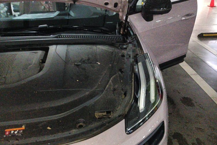 Used Lynk & Co 06 2021 1.5T Shero Pink Special Edition Engine Bay Left