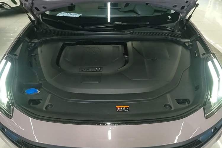 Used Lynk & Co 06 2021 1.5T Shero Pink Special Edition Engine Bay