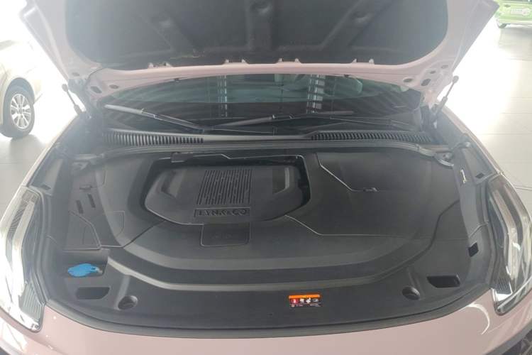 Used Lynk & Co 06 2021 1.5T Shero Pink Special Edition Engine Bay