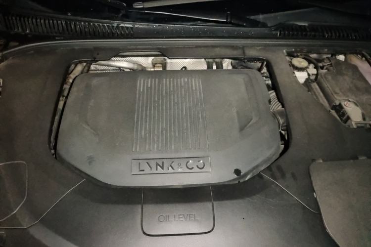 Used Lynk & Co 06 2021 1.5T Shero Pink Special Edition Engine Bay