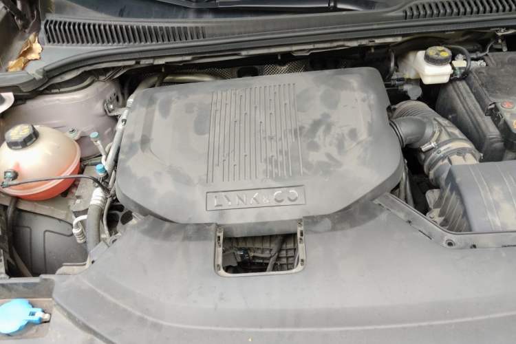 Used Lynk & Co 06 2021 1.5T Shero Pink Special Edition Engine Bay