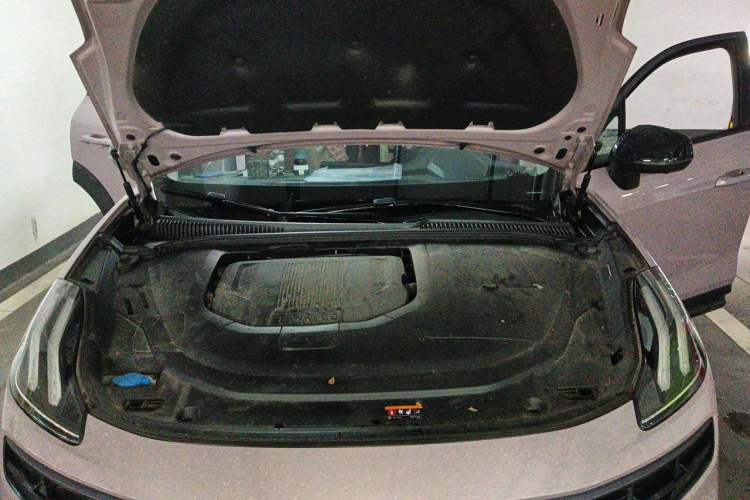 Used Lynk & Co 06 2021 1.5T Shero Pink Special Edition Engine Bay