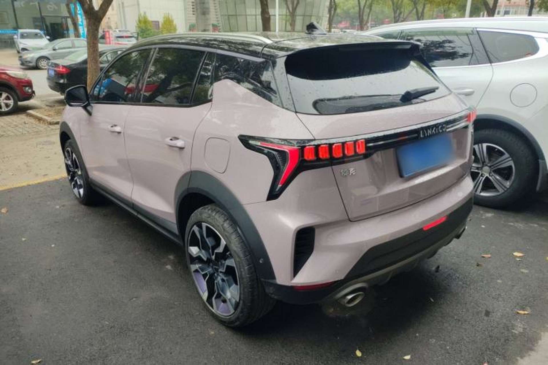 Used Lynk & Co 06 2021 1.5T Shero Pink Special Edition Exterior 2