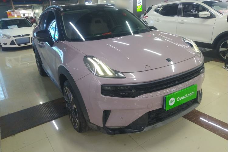 Used Lynk & Co 06 2021 1.5T Shero Pink Special Edition Front Right 45 Deg