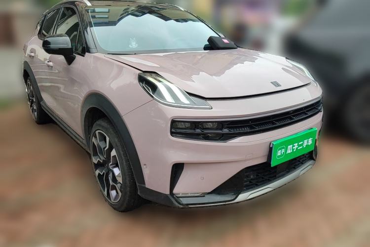 Used Lynk & Co 06 2021 1.5T Shero Pink Special Edition Front Right 45 Deg