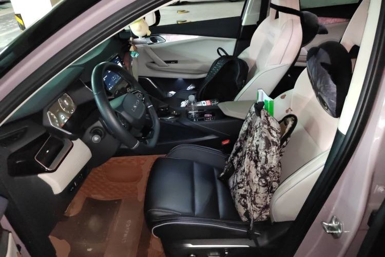 Used Lynk & Co 06 2021 1.5T Shero Pink Special Edition Left Front Seat