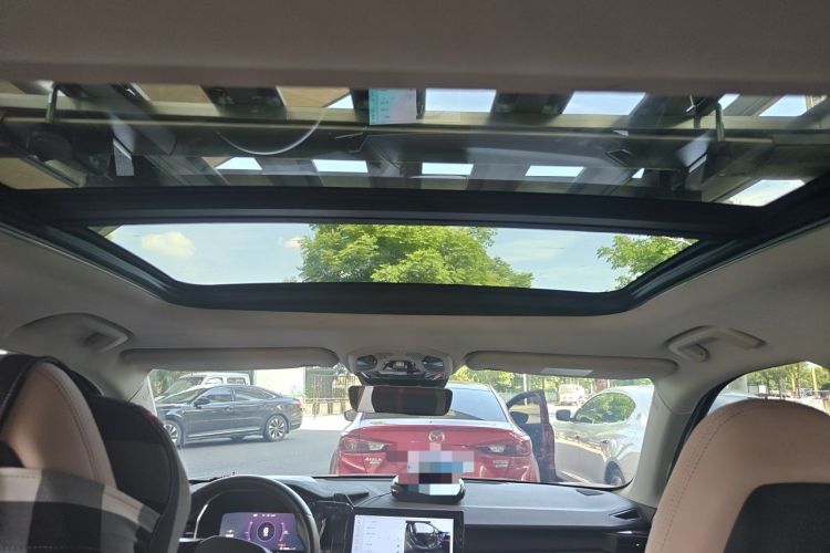 Used Lynk & Co 06 2021 1.5T Shero Pink Special Edition Headliner