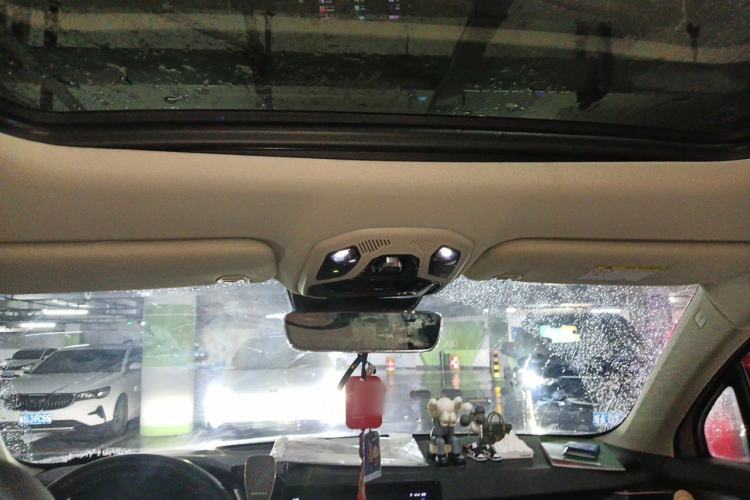 Used Lynk & Co 06 2021 1.5T Shero Pink Special Edition Headliner