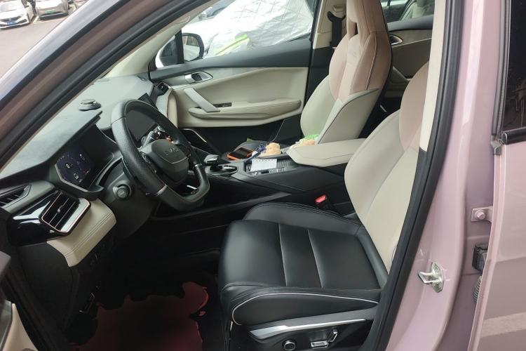 Used Lynk & Co 06 2021 1.5T Shero Pink Special Edition Left Front Seat