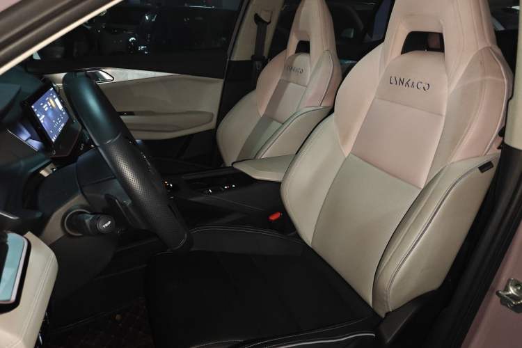 Used Lynk & Co 06 2021 1.5T Shero Pink Special Edition Left Front Seat
