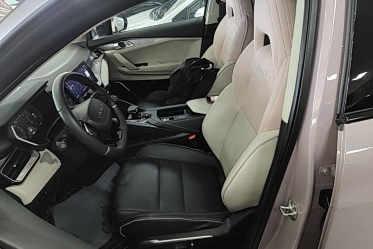 Used Lynk & Co 06 2021 1.5T Shero Pink Special Edition Left Front Seat