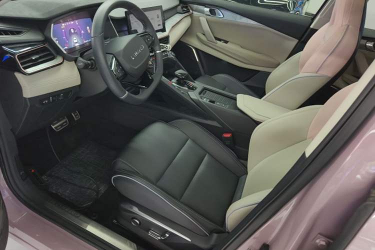 Used Lynk & Co 06 2021 1.5T Shero Pink Special Edition Left Front Seat