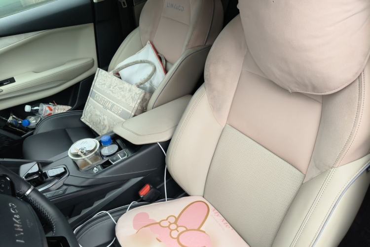 Used Lynk & Co 06 2021 1.5T Shero Pink Special Edition Left Front Seat