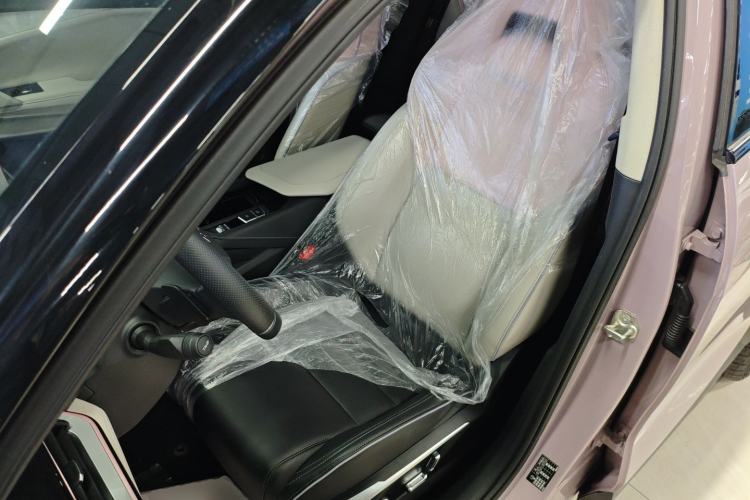 Used Lynk & Co 06 2021 1.5T Shero Pink Special Edition Left Front Seat