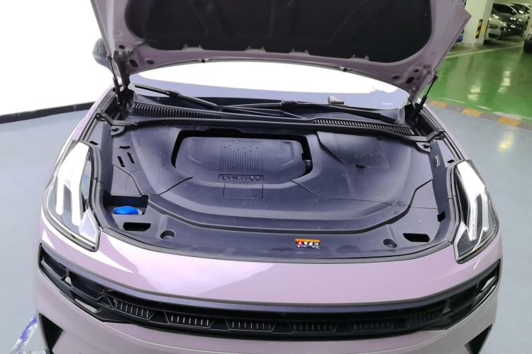 Used Lynk & Co 06 2021 1.5T Shero Pink Special Edition Engine Bay