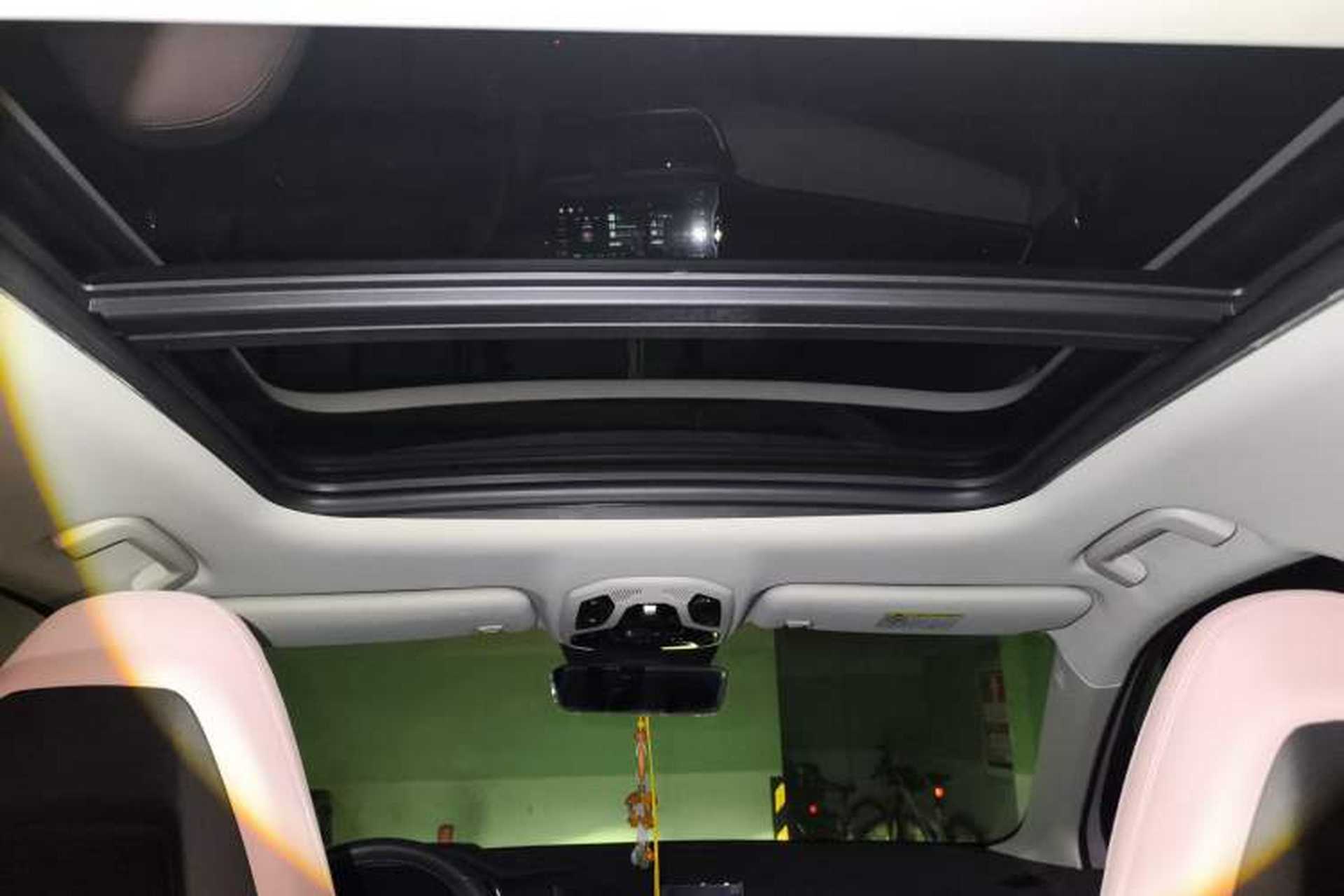 Used Lynk & Co 06 2021 1.5T Shero Pink Special Edition Headliner