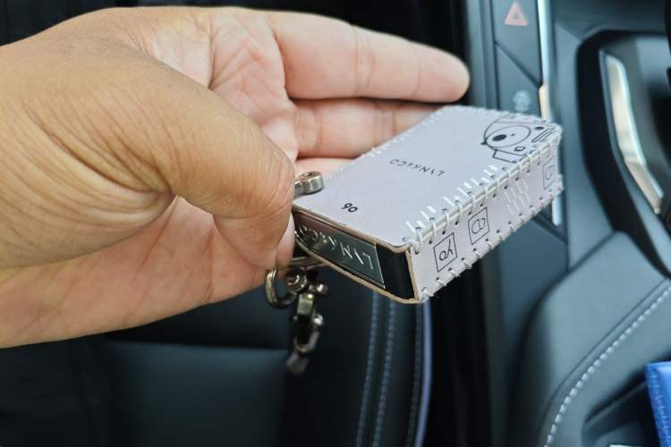 Used Lynk & Co 06 2021 1.5T Shero Pink Special Edition Vehicle Key